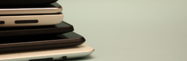 pile-of-smartphones