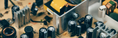 black-transistor-beside-capacitor
